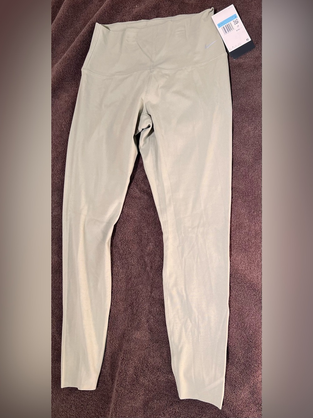 Nike Women’s Sandstone Athletic Leggings - NWT - Medium